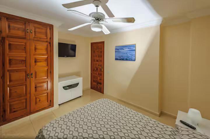 Apartment In Playa De Las Americas 1 Oda fotoğraf